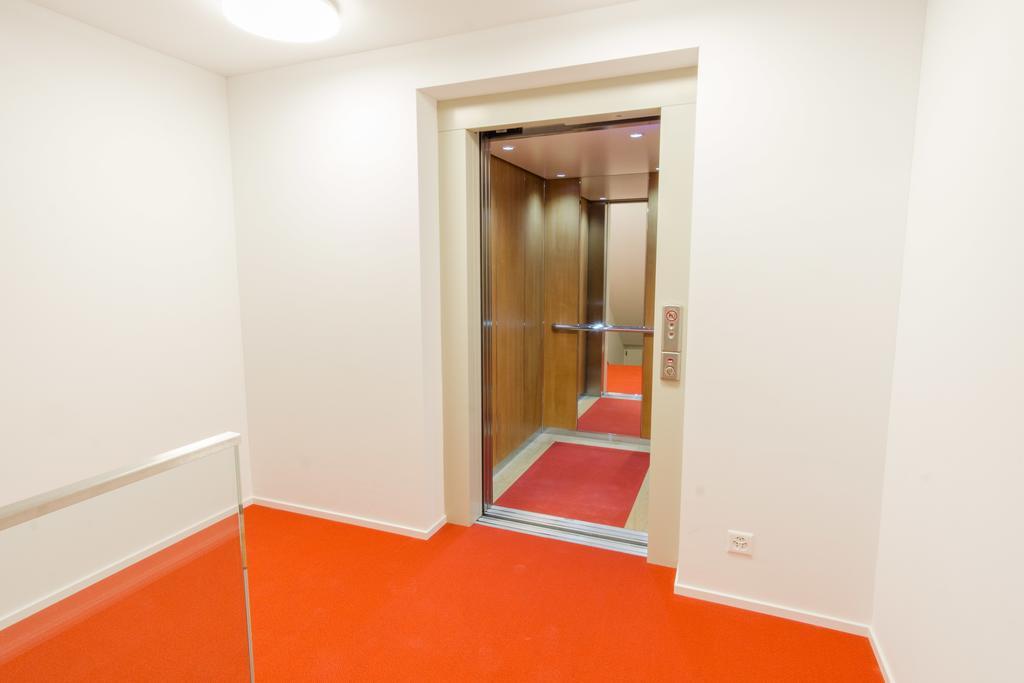 Kobi Apartments Hirschenplatz Люцерн Экстерьер фото